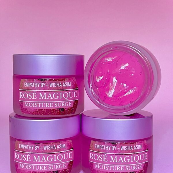 Rose Magique moisturiser surge